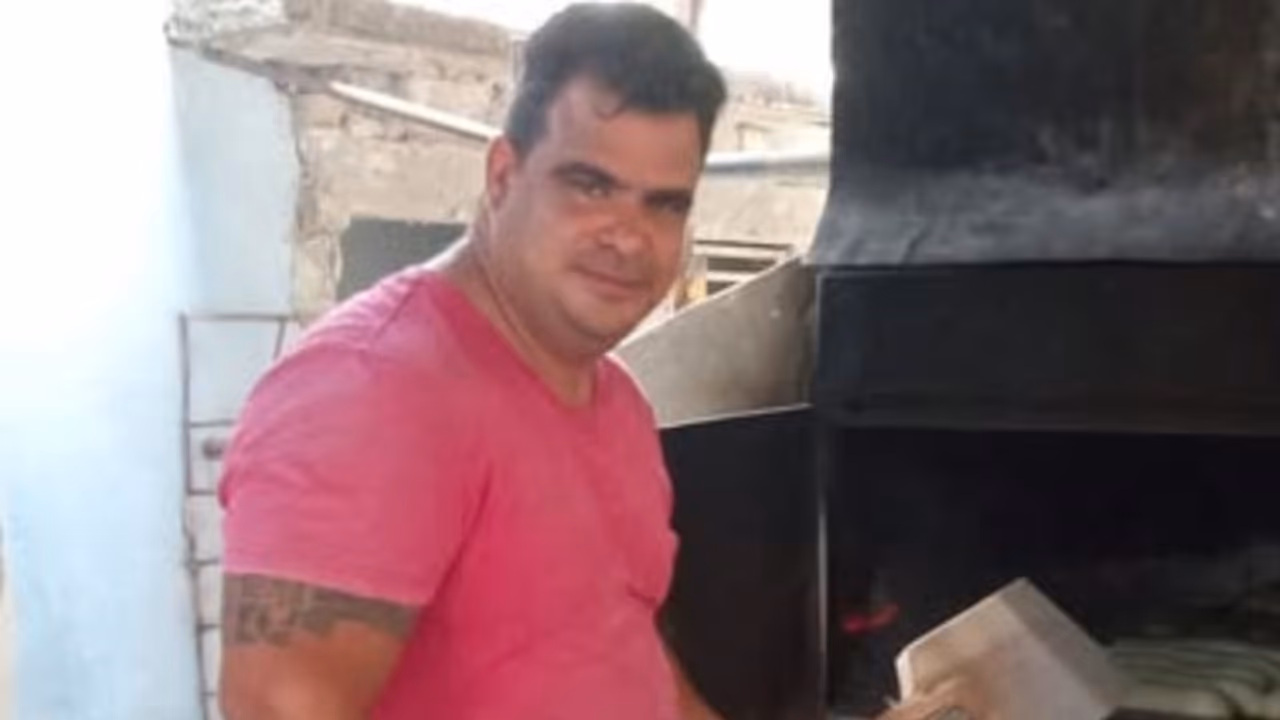 Joven panadero acusado por críticas en redes sobre apagones en Cuba