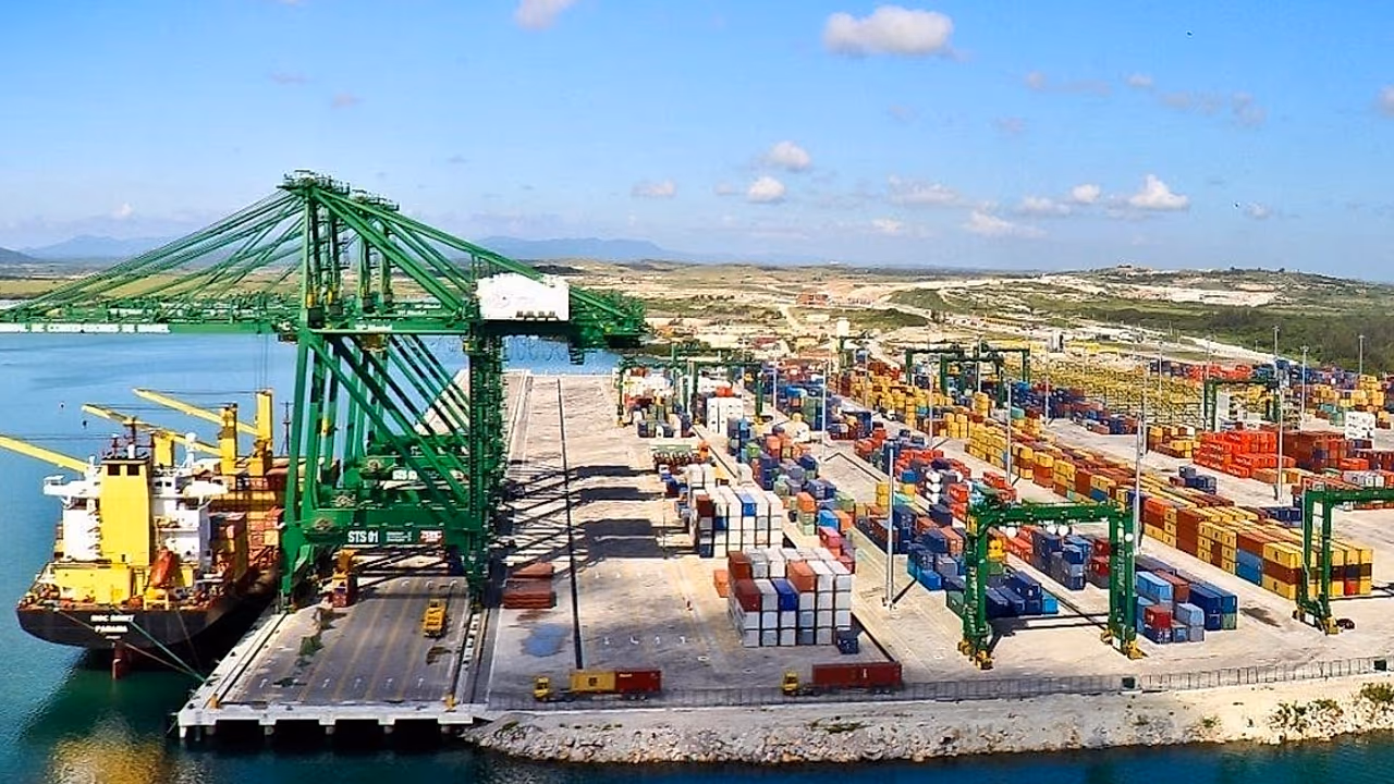Negocios privados en Cuba podrían importar combustible
