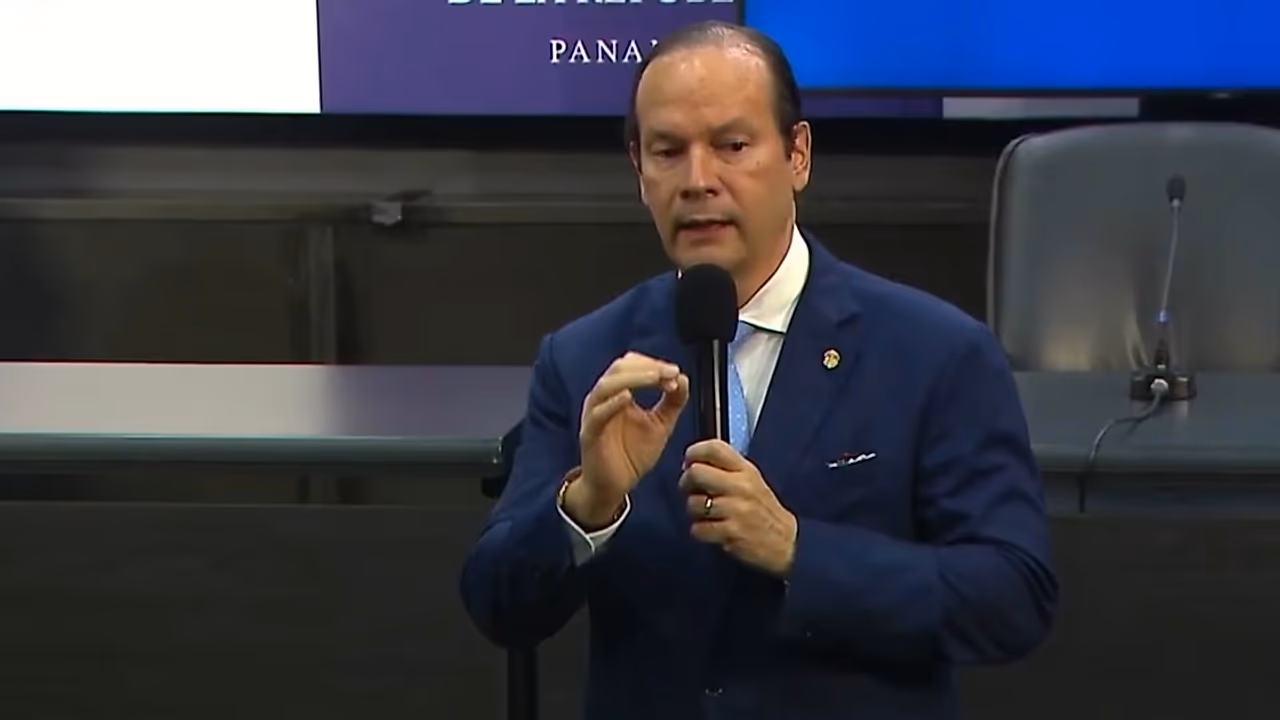 Canciller panameño visitará detenidos en Cuba