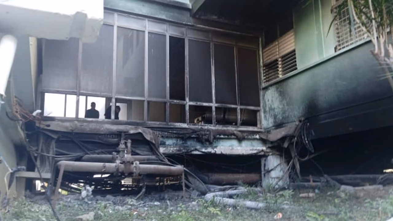 Nace bebé mientras incendio evacúa hospital en Cienfuegos