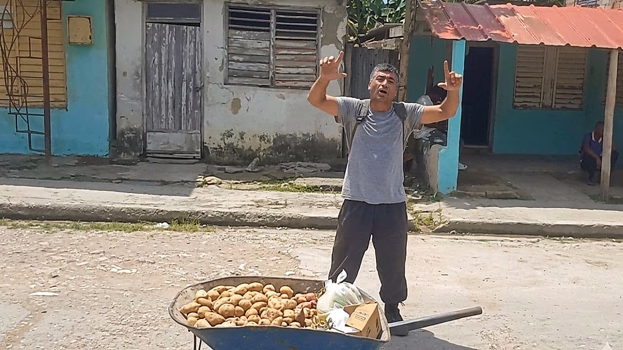 Vender comida, protestar, pagar con cárcel en Cuba