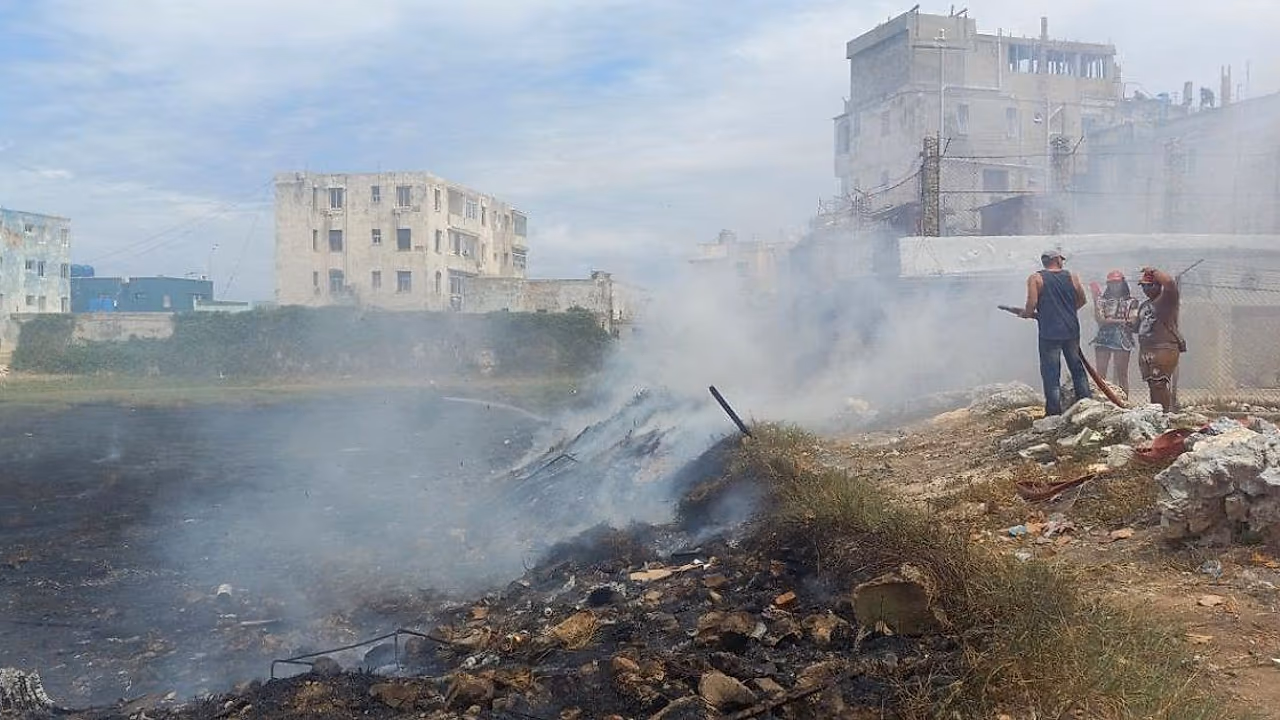 Incendio en el Vedado: la quema de hierba