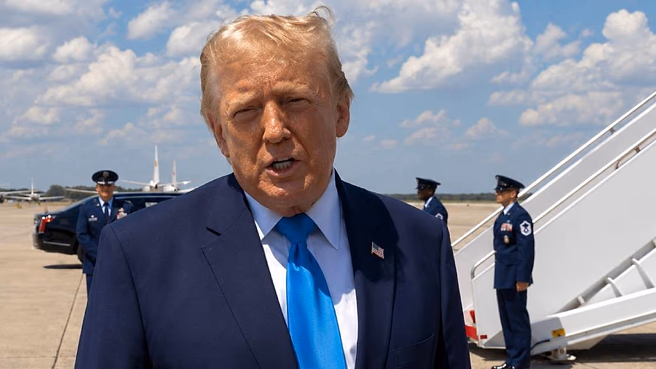 Trump anuncia cambios próximos en embargo a Cuba