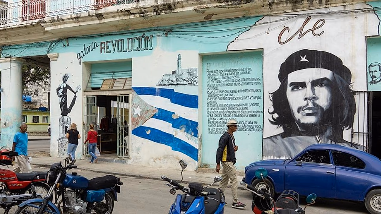 Las dictaduras no son invencibles, advierte académica cubana