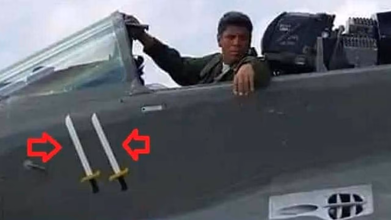 Machetes en caza: el régimen arma sus aviones