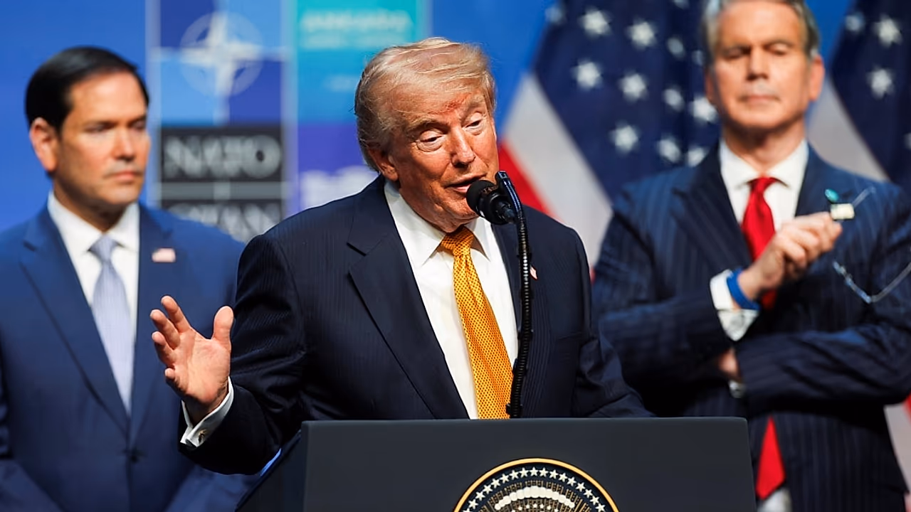 Trump pide fin del comercio con España