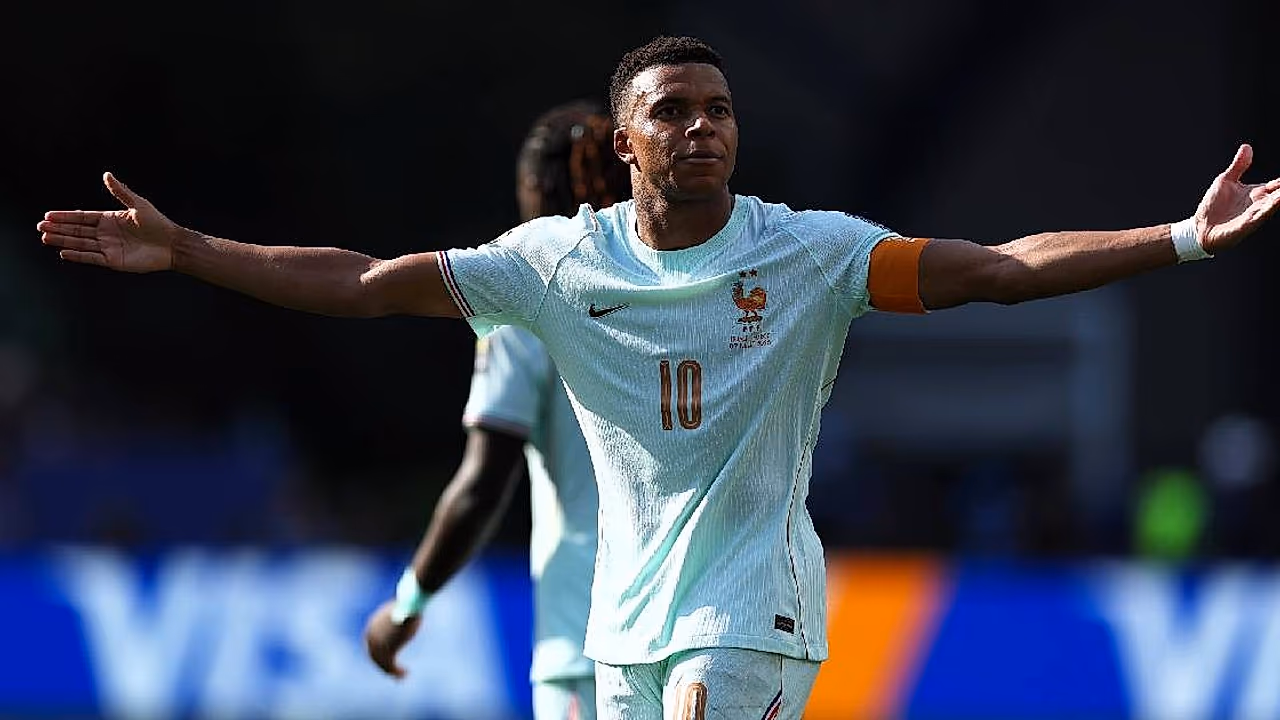 Mbappé aprieta la pelea por la Bota de Oro