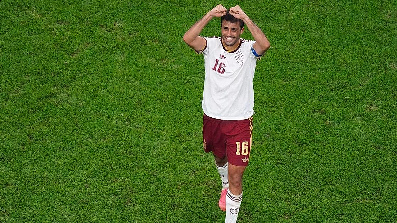 Rodri lidera a España en la final del Mundial