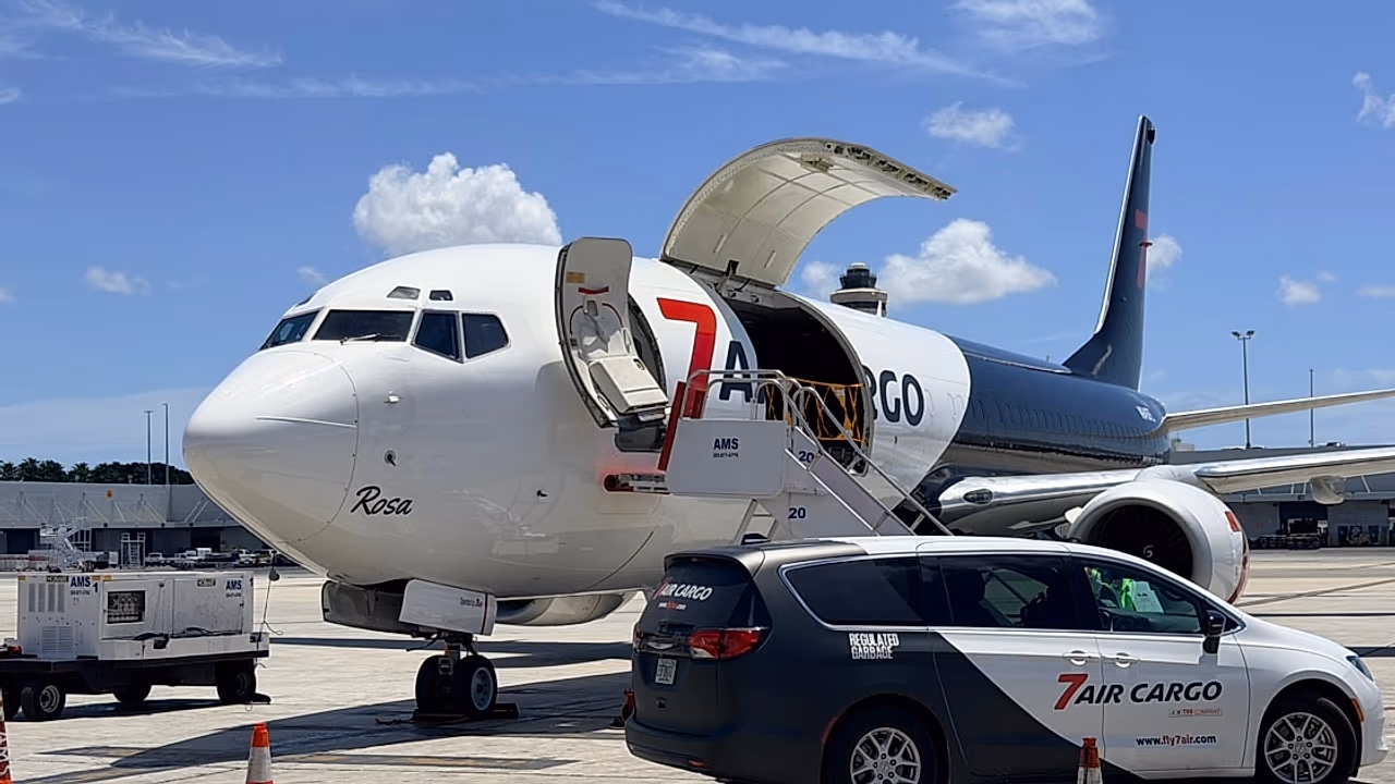 Washington refuerza su ayuda aérea a Cuba