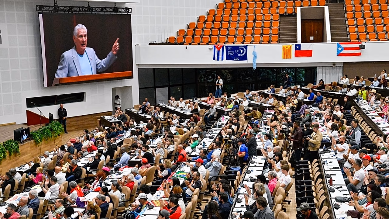 Congreso de EE.UU. cita a tres grupos de izquierda