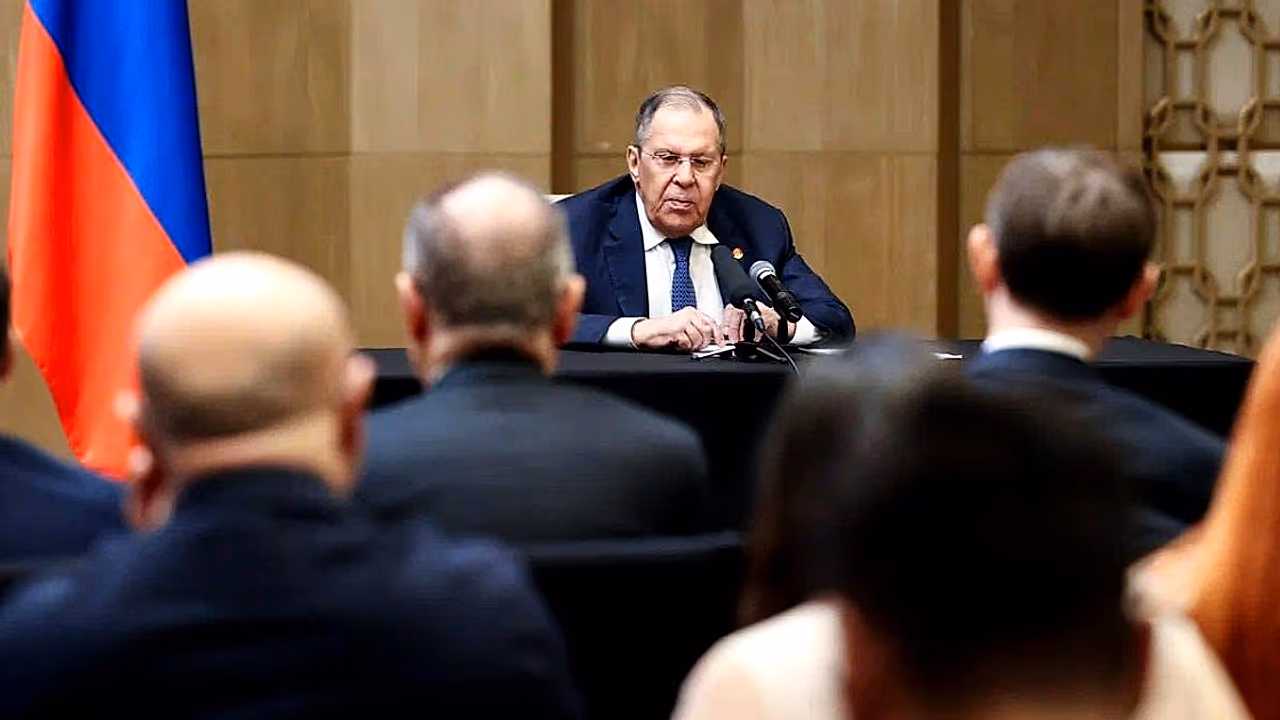 Rusia promete apoyo político pero rechaza defensa militar de Cuba