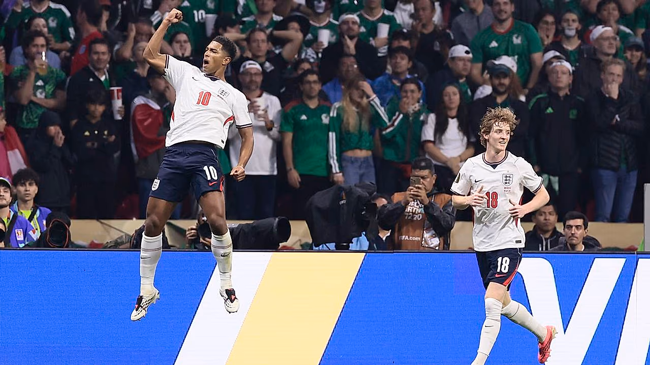 Inglaterra resistió con diez y eliminó a México